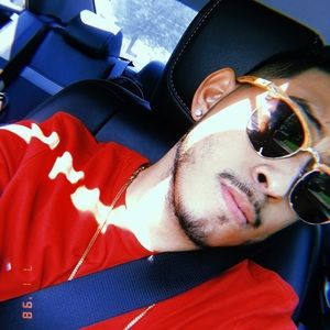 Meet your Posher, Jean